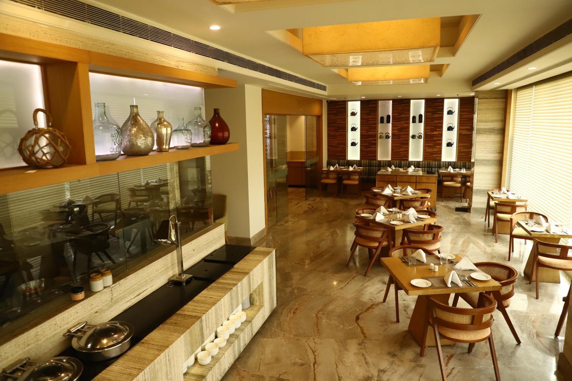 Efcee Sarovar Premiere Bhavnagar Zewnętrze zdjęcie